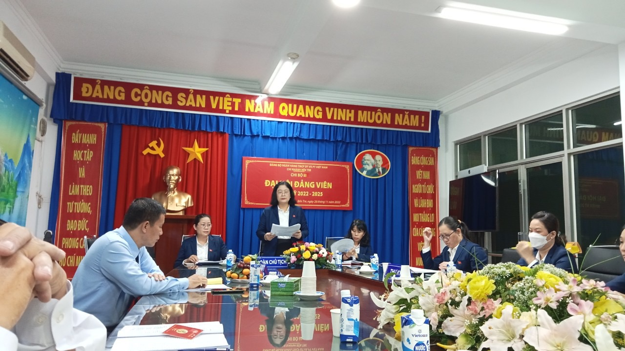 Học tập và theo tư tưởng, đạo đức, phong cách Hồ Chí Minh về đồng thuận trong thực hiện nhiệm vụ chính trị tại Chi bộ III, Đảng bộ BIDV BếnTre